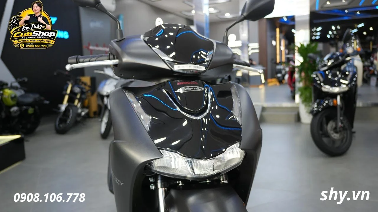 honda-sh150i-italy-model-2027-sporty-mau-den-nham (3).webp