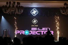 ZHI.PAT_BI-LED-Projector_9.webp